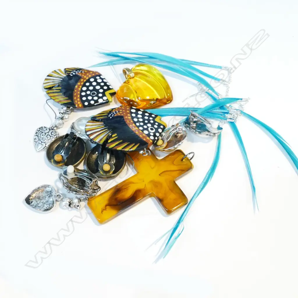 2 BAGS OF COSTUME EARRINGS ETC. Image 1++