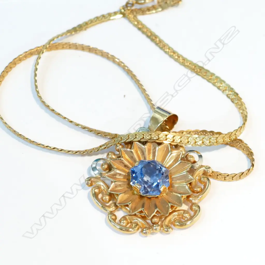 18CT GOLD PENDANT BLUE STONE 8.7GM PLATED CHAIN (A63) Image 1++