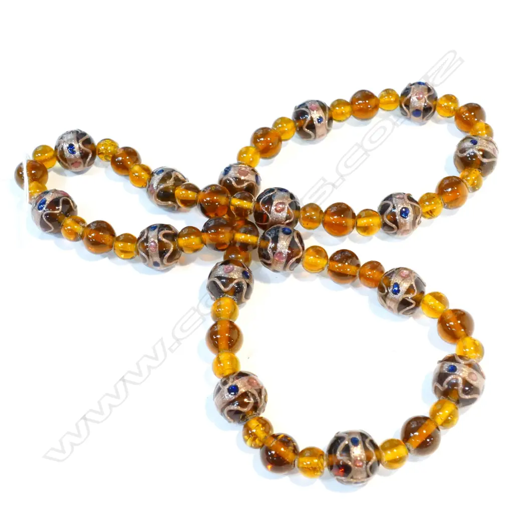 GLASS BEAD NECKLACE Image 1++