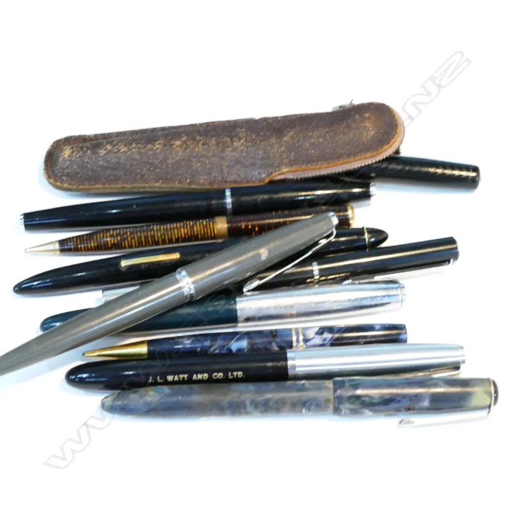 10 VINTAGE PENS & PENCILS Image 1++
