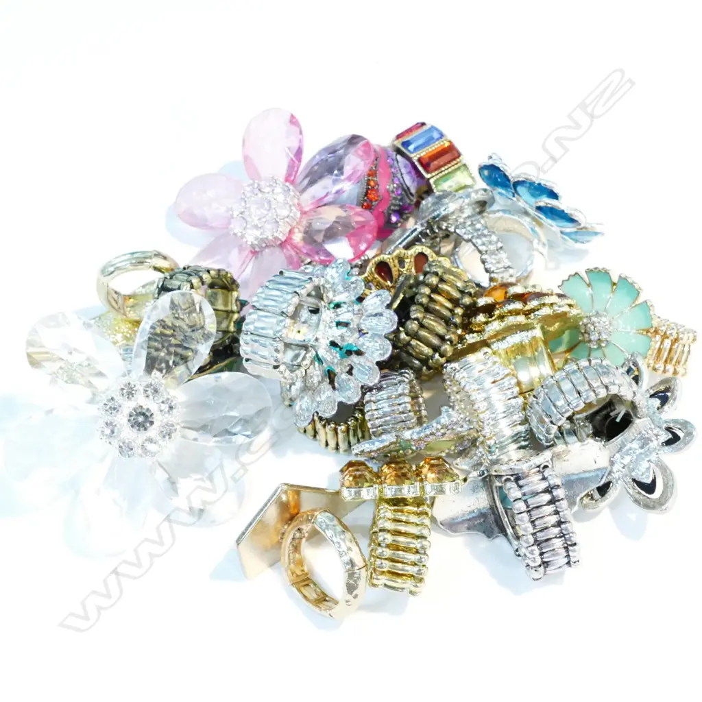 COSTUME JEWELLERY, 20 X RINGS Image 1++