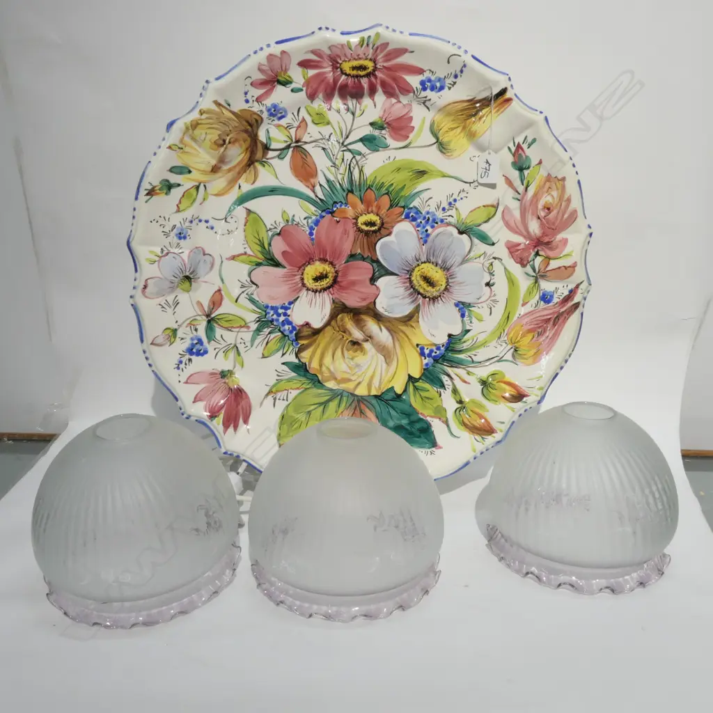 LARGE CERAMIC CHARGER + GLASS LAMPSHADES Image 1++