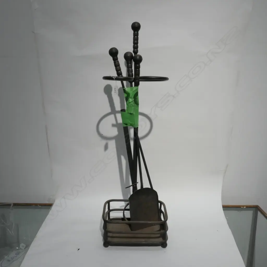 IRON FIRE SIDE SET Image 1++