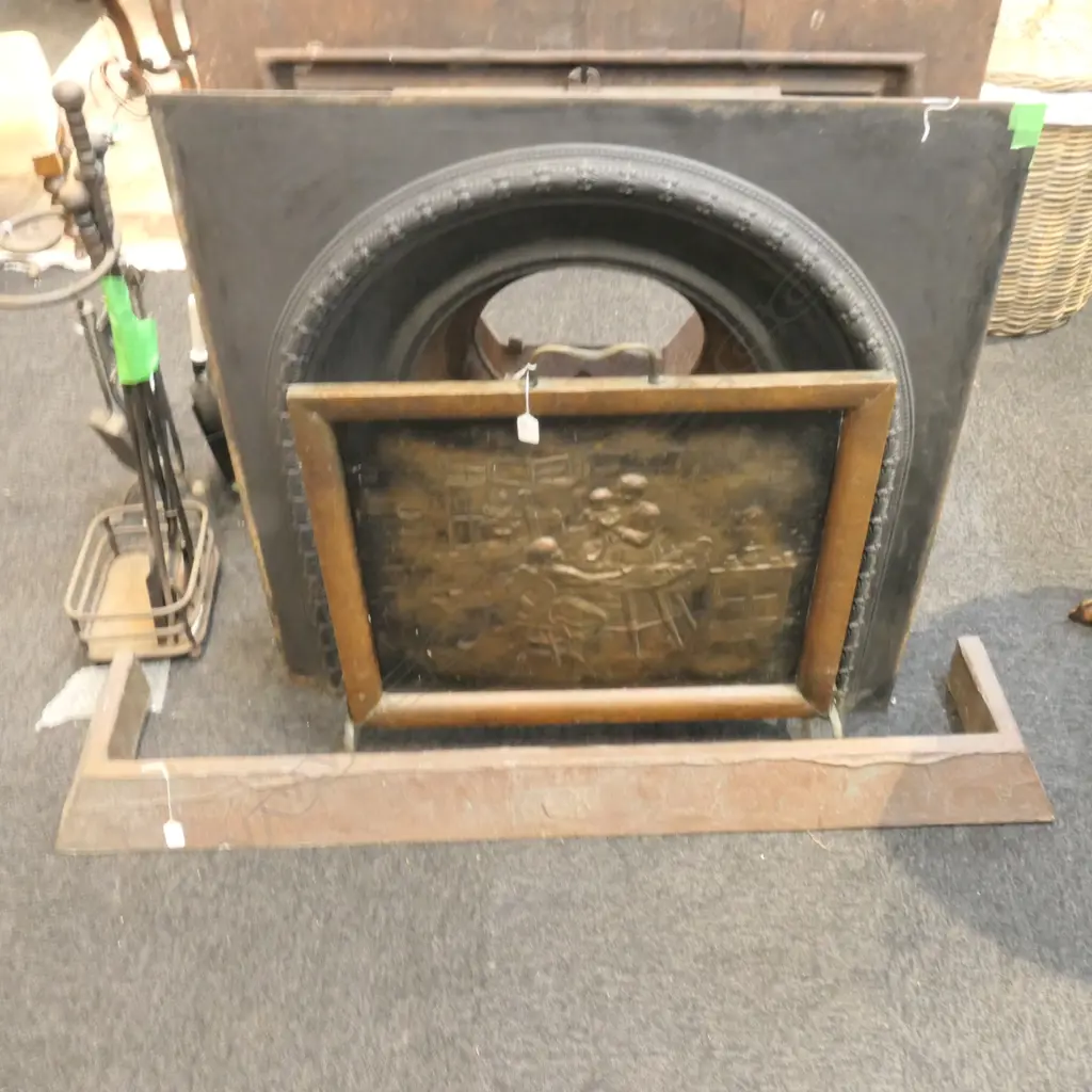 COPPER FIRESCREEN AND FENDER Image 1++