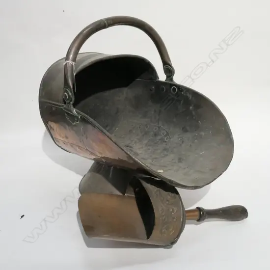 COPPER COAL SCUTTLE AND SHOVEL