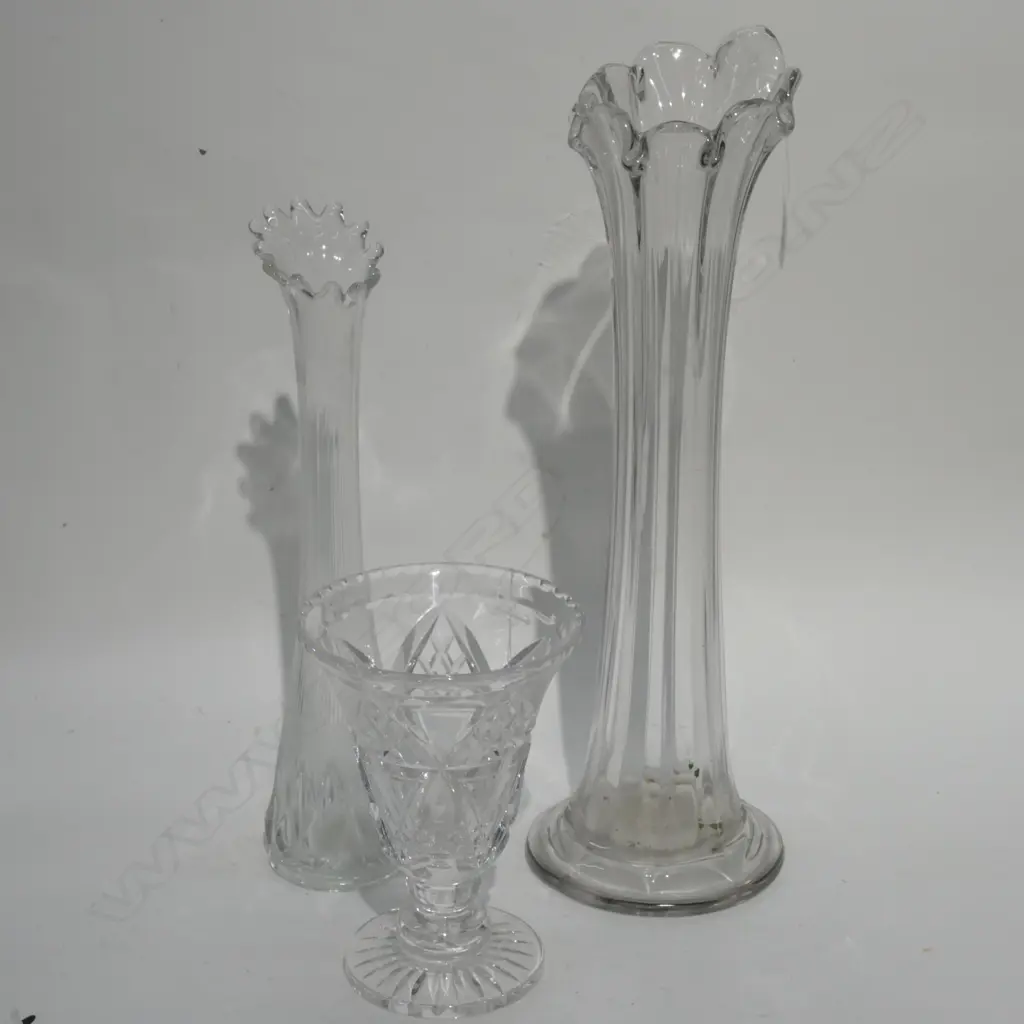 CRYSTAL VASE WITH 2 TALL GLASS VASES H 510 MM Image 1++
