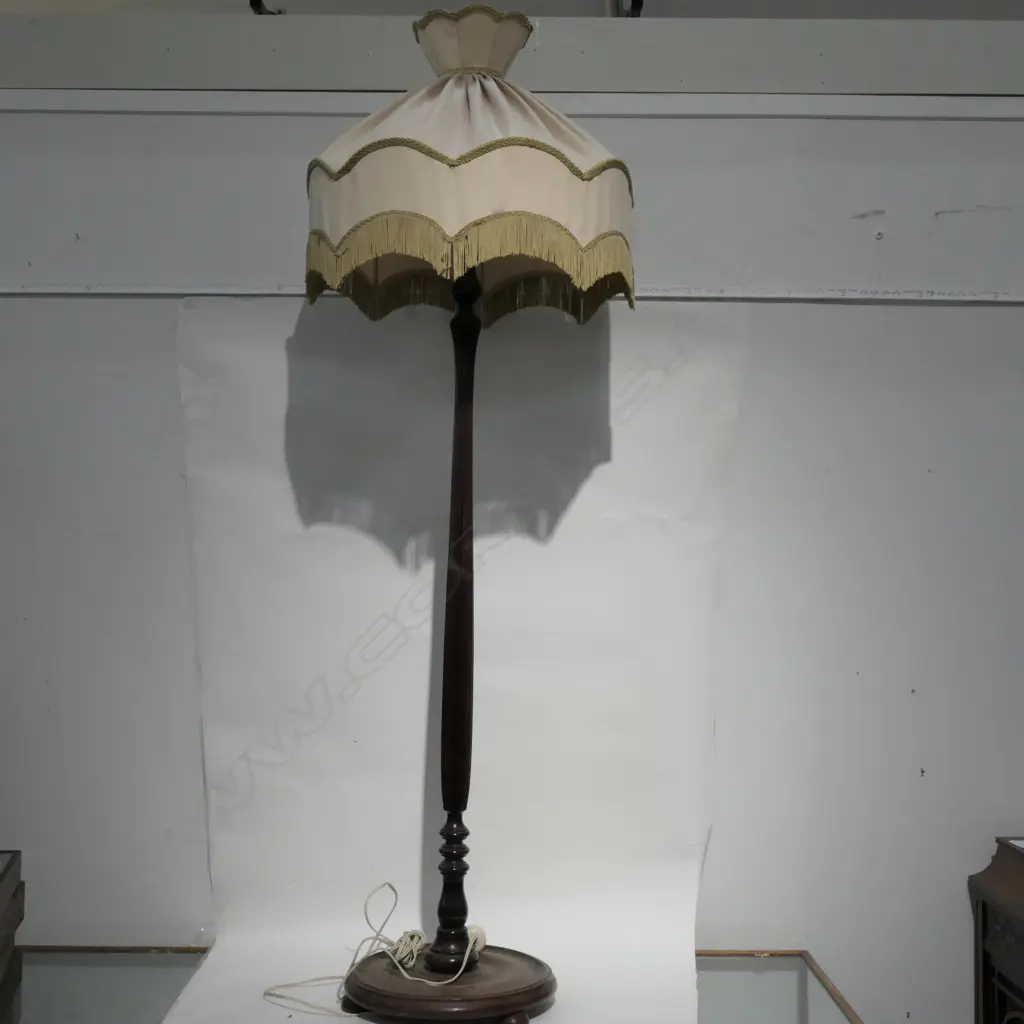 WOODEN STANDARD LAMP H. 1300 Image 1++