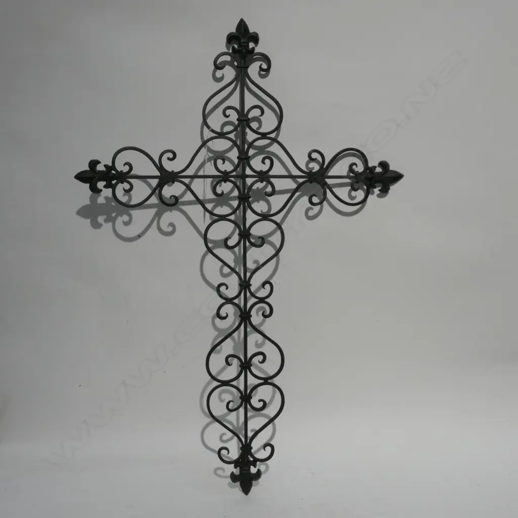METAL CROSS FOR WALL Image 1++