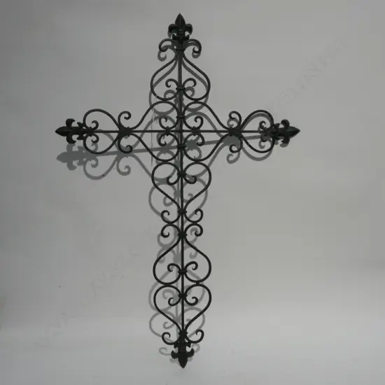 METAL CROSS FOR WALL