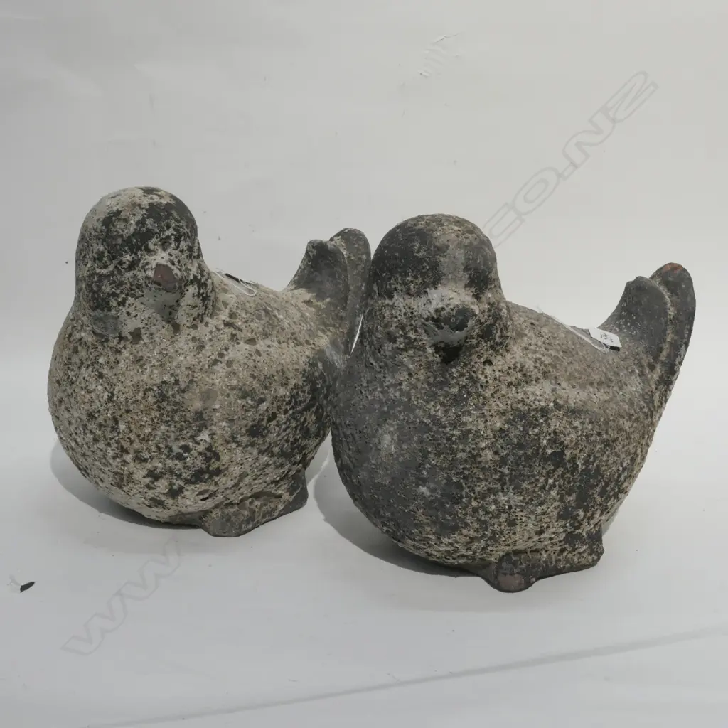 PR POTTERY FAT BIRDS VOLCANIC TYPE GLAZE H.255MM Image 1++