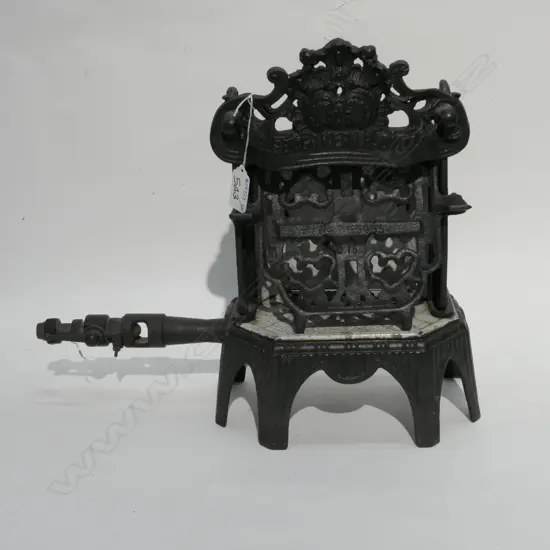 ANTIQUE OIL BURNER