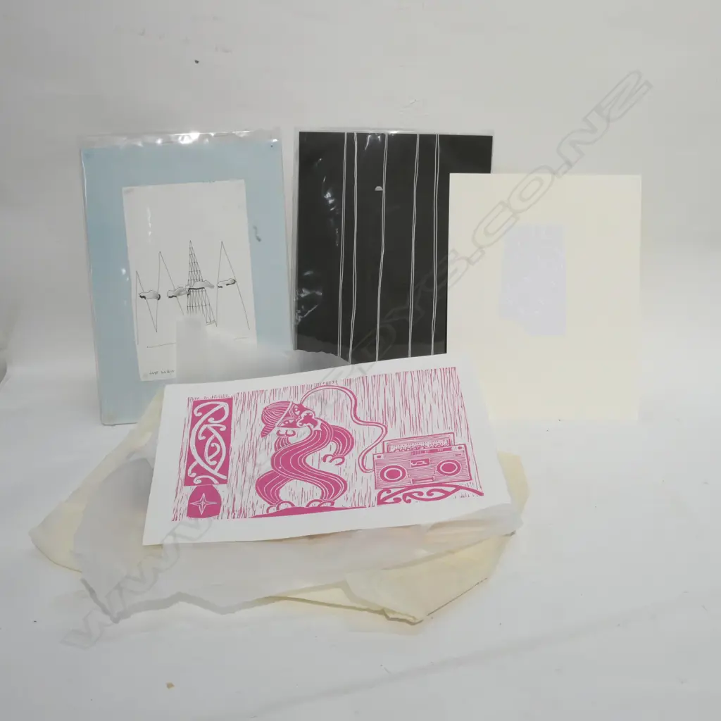 4 UNFRAMES ARTWORKS C PAO/L ESHRAGHI/C PALALAGI 340 X 260 MM Image 1++