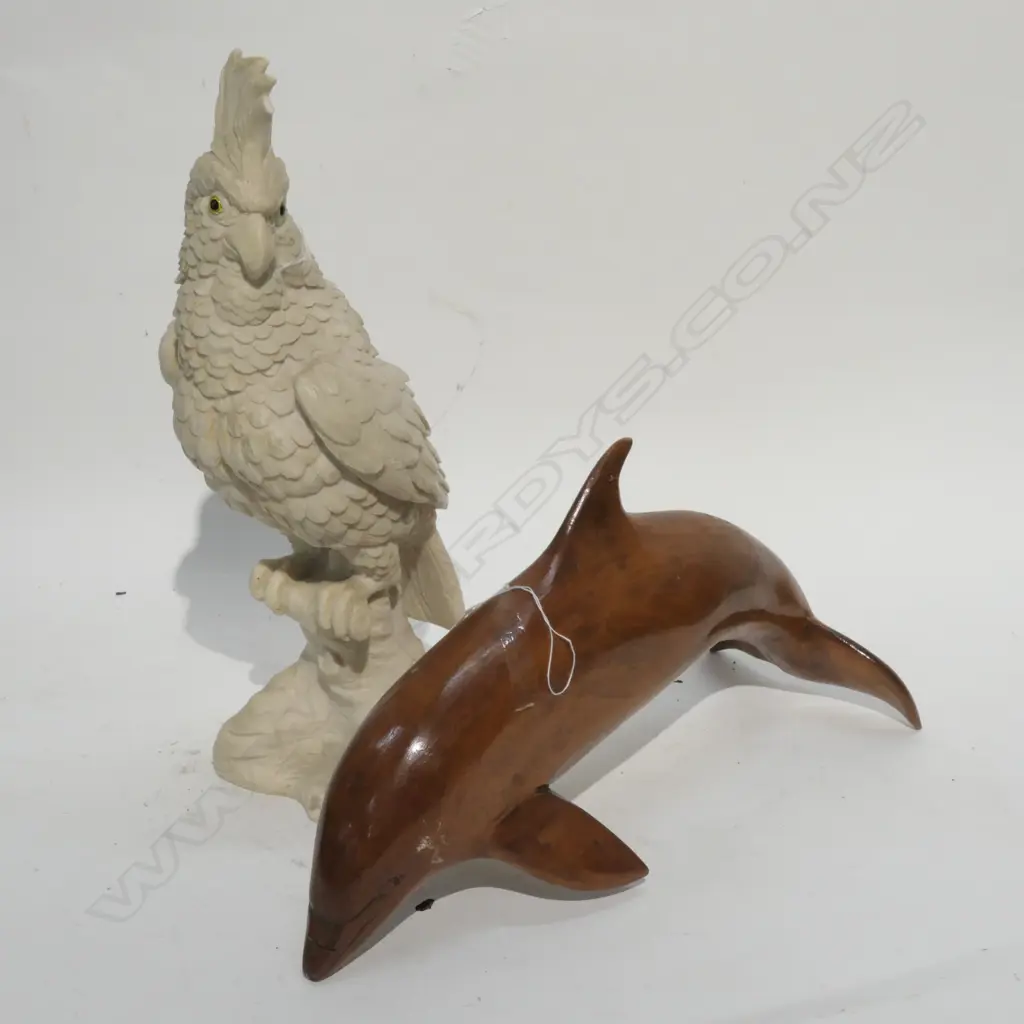 WOODEN DOLPHIN AND RESIN COCKATOO Image 1++