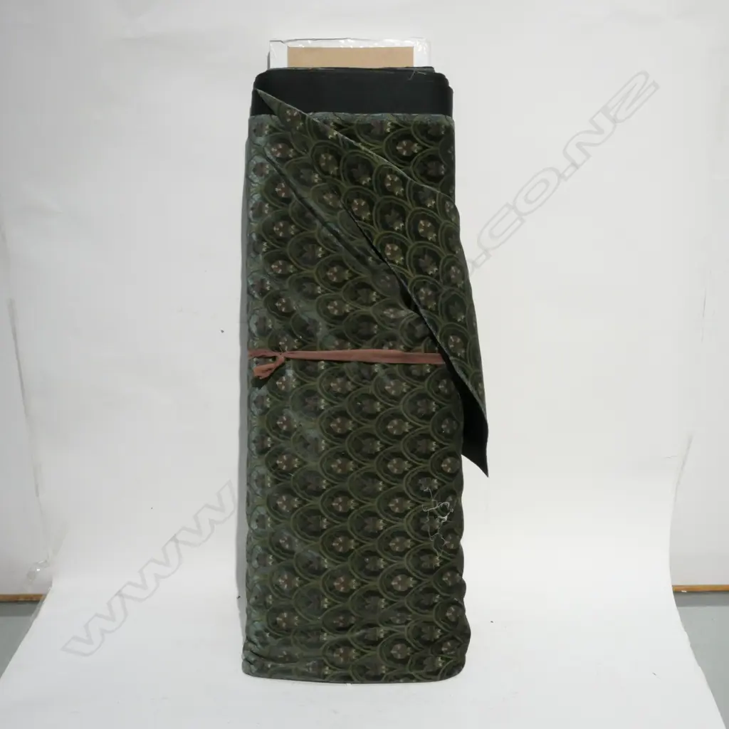 BALT OF VINTAGE STYLE FABRIC Image 1++