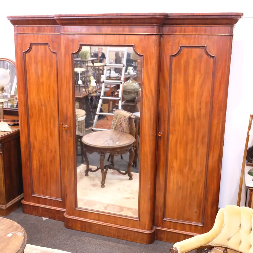 VICT. MAHOGANY WARDROBE W. 2130 Image 1++