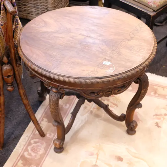 WALNUT OCC. TABLE DIA. 750