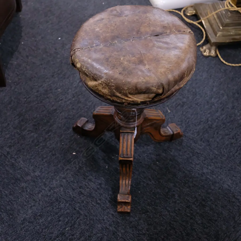 VICT. PIANO STOOL Image 1++