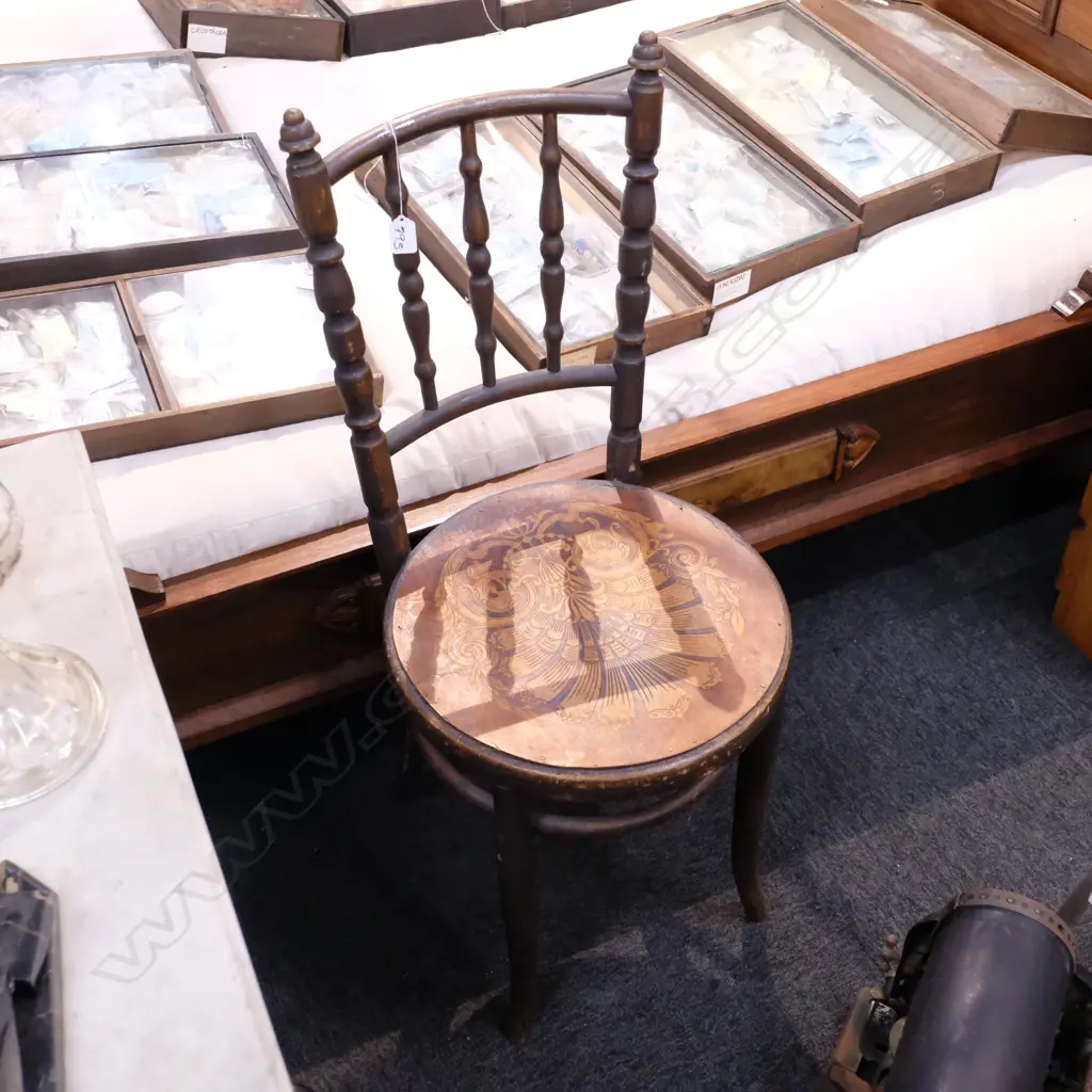 BENTWOOD CHAIR Image 1++