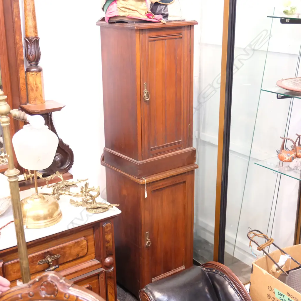 PR MAHOGANY BEDSIDE CABINETS Image 1++