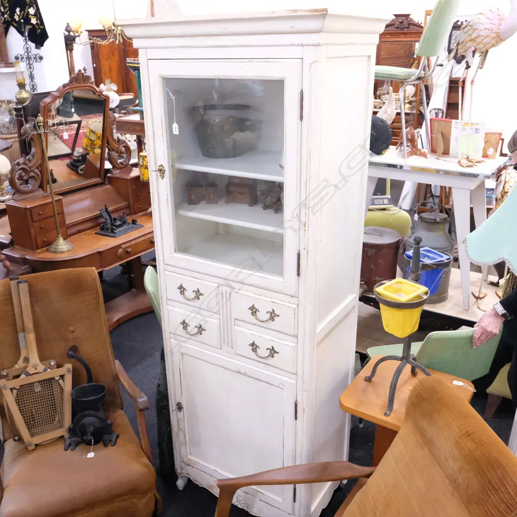 EUROPEAN STYLE WHITE PAINTED CABINET H. 1900 Image 1++