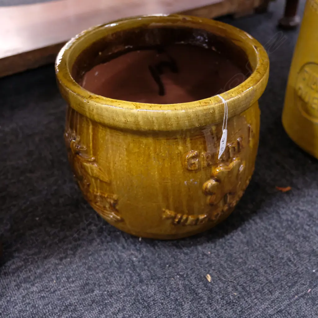 'HONEY' GARDEN POT WITH BEE CARAMEL GLAZE D.275MM Image 1++