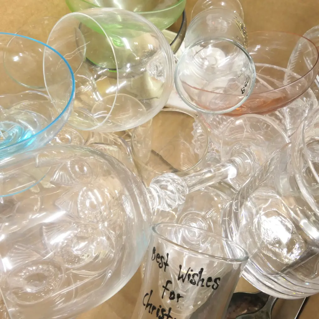 LOT ASST CRYSTAL/EP WARE ETC Image 1++