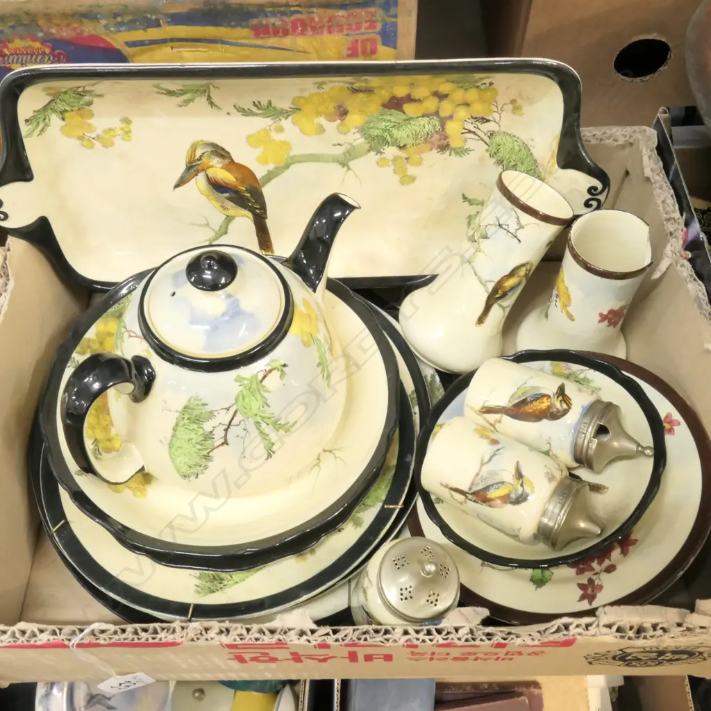 LOT R/ DOULTON KOOKABURRA PLATES / VASES ETC Image 1++