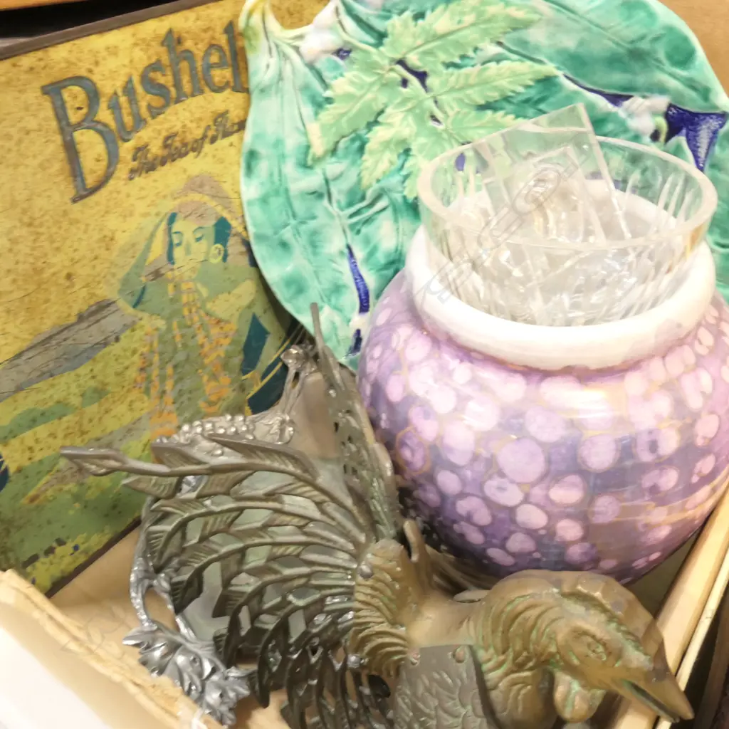 BOX LOT VINTAGE BUSHELLS TEA TIN, MAJOLICA, PEWTER, BRASS ROOSTER Image 1++