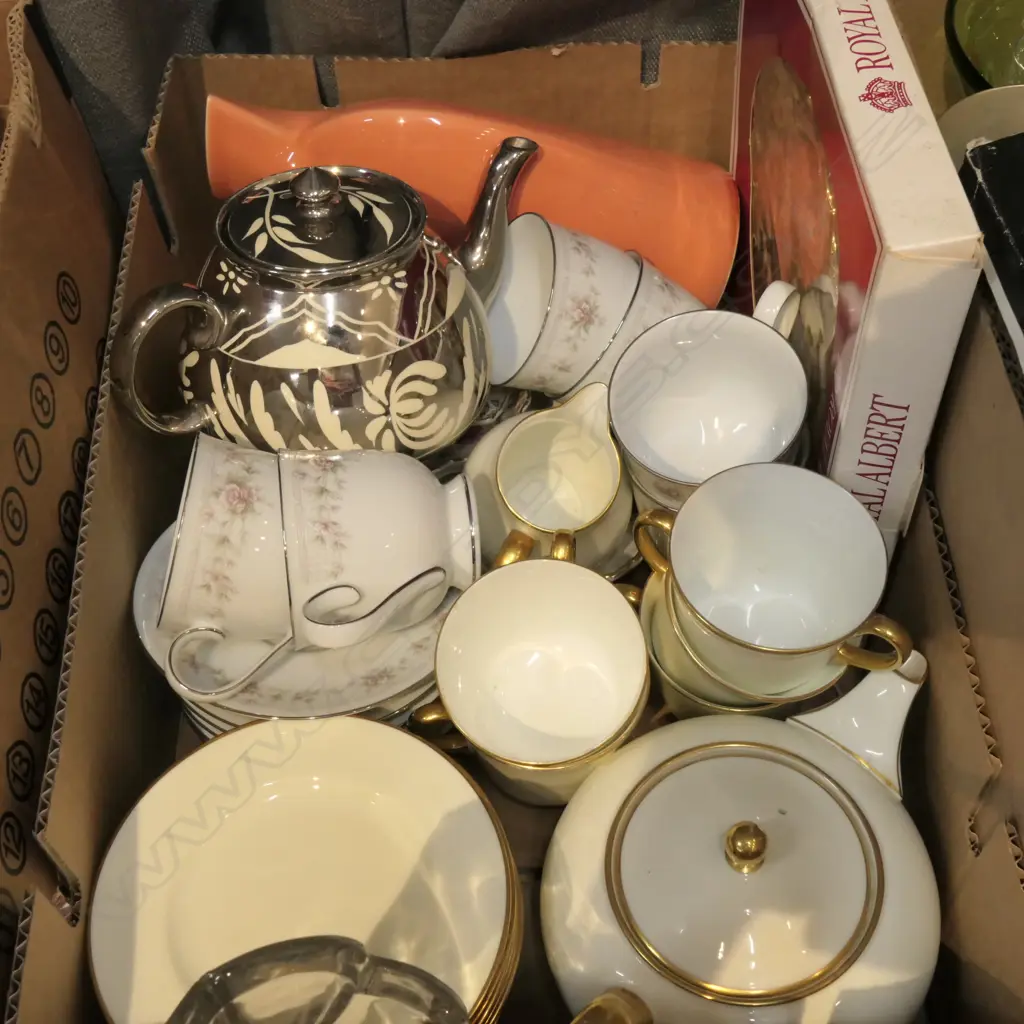 LOT ASST CHINA INCL. WEDGWOOD / NORITAKE ETC Image 1++