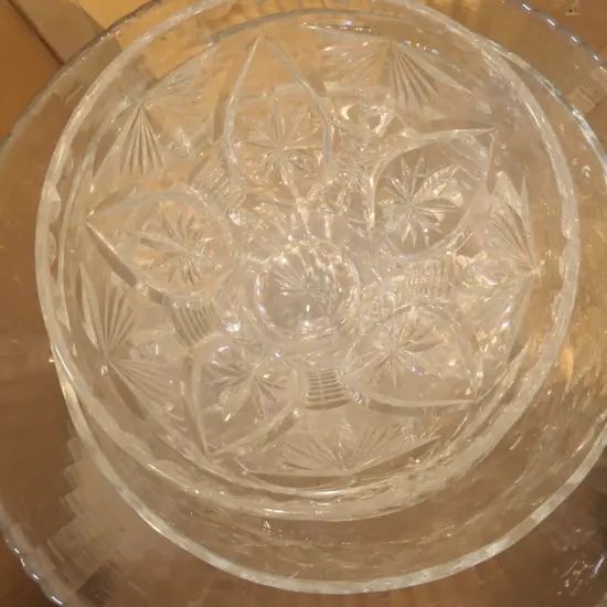 LOT ASST CRYSTAL + GLASSWARE