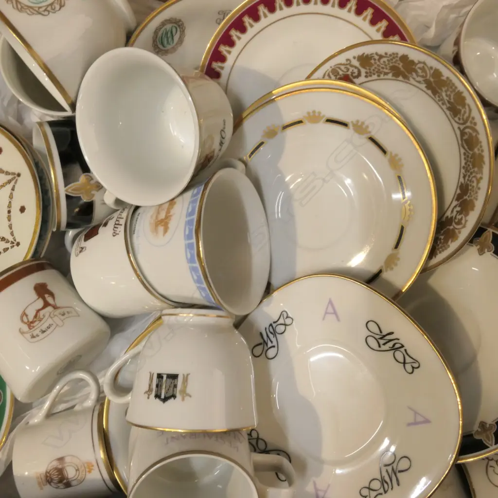 DEMITASSE RESTRAUNTS OF THE WORLD PORCELAIN + DISPLAY SHELF  Image 1++