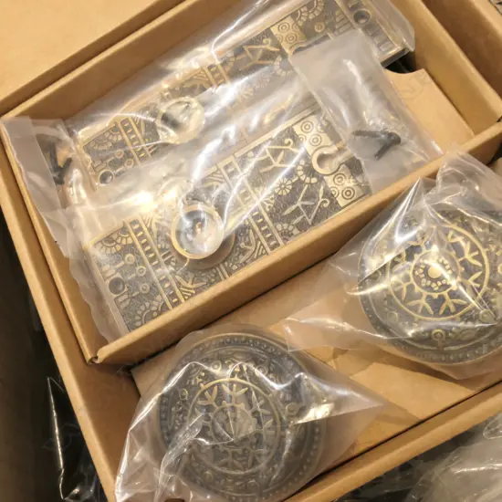 LOT ASST DOOR HANDLES