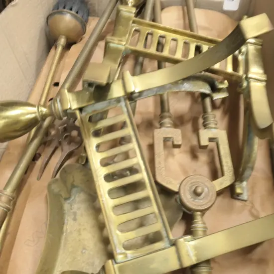 5 BRASS FIRE TOOLS AND 2 DOGS