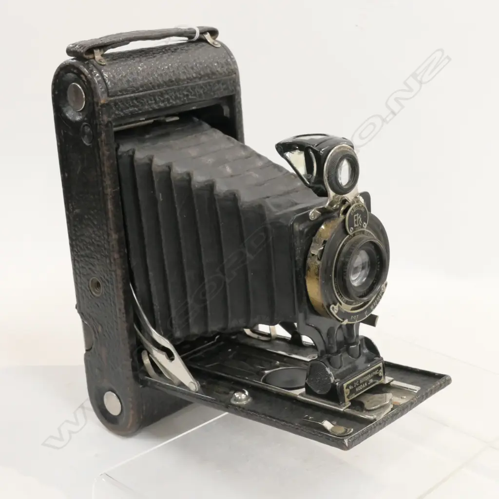 KODAK FOLDING CAMERA Image 1++