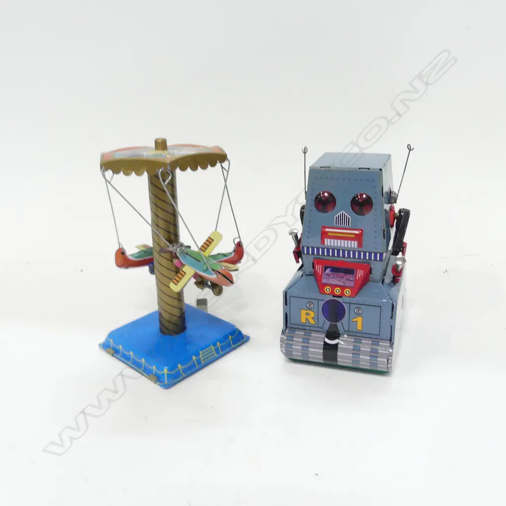 CHINESE BOXED C/WORK T/PLATE ROBOT TOGETHER WITH T/PLATE PLANE WHEEL H 90 MM Image 1++