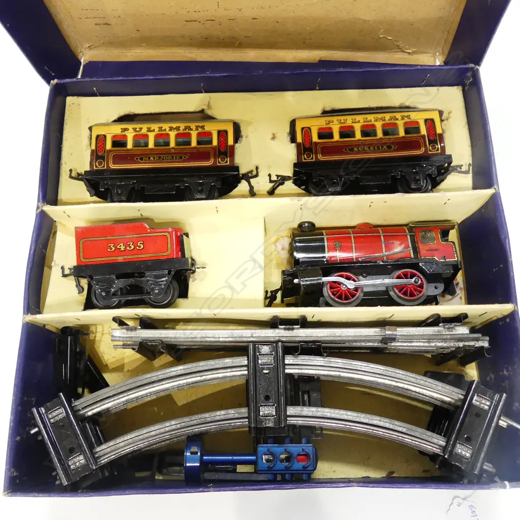(18329) VINTAGE HORNBY M1 PASSENGER TRAIN SET Image 1++