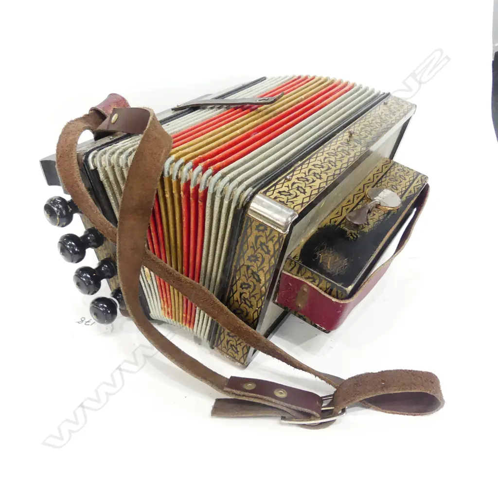 HOHNER ACCORDION Image 1++