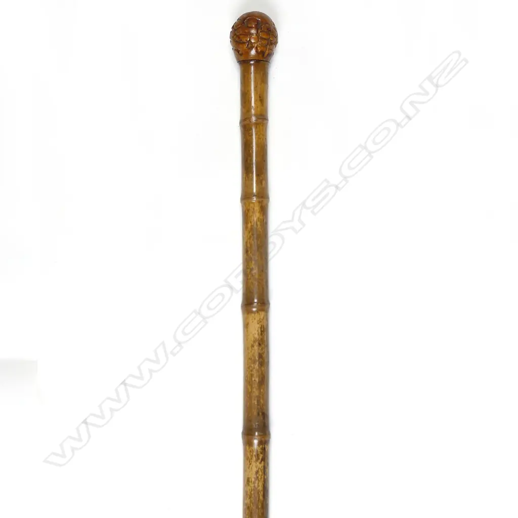 An early 20thC bamboo shafted horse measuring walking stick Image 1++