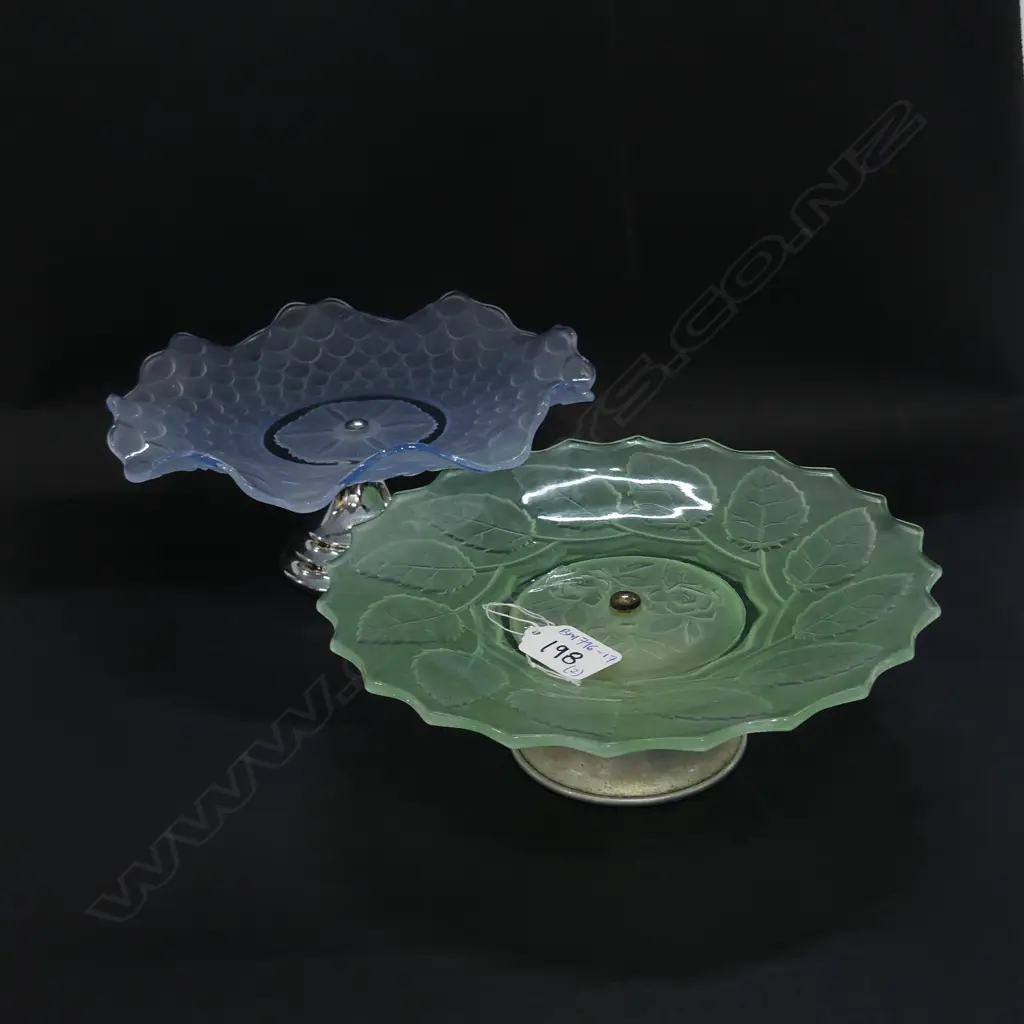 2 VINTAGE ART DECO COMPORTS  Image 1++