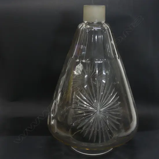 VICTORIAN CUT GLASS LAMPSHADE/PART