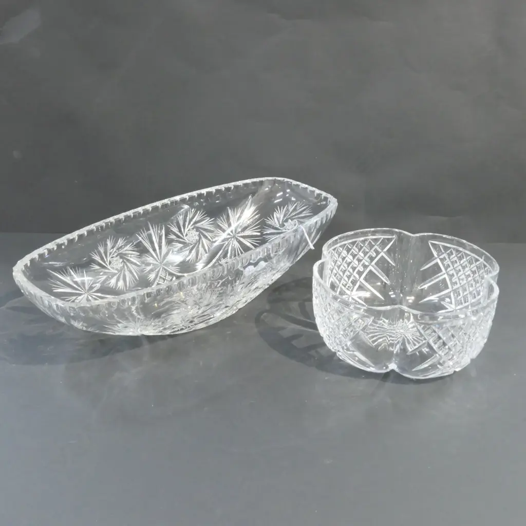2 CRYSTAL BOWLS LARGEST W. 400MM Image 1++