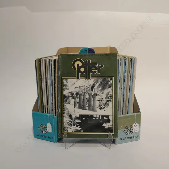 40 MAINLY NZ VINTAGE POTTER MAGAZINES