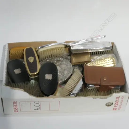 LOT VINTAGE MIRRORS/BRUSHES ETC