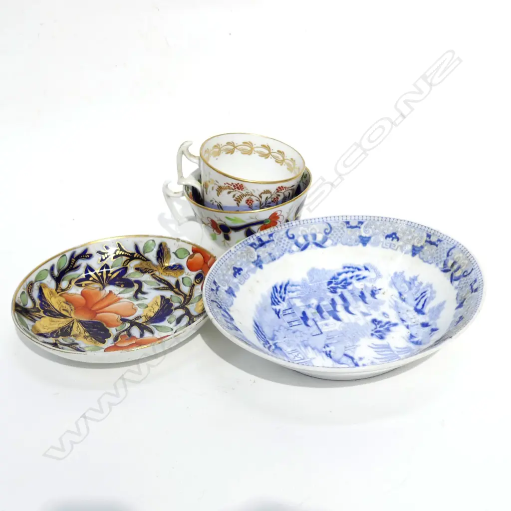 4 PIECES OF REGENCY CHINA Image 1++
