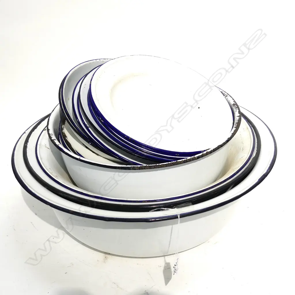 ASST ENAMEL GRANITE WARE KITCHEN WARE Image 1++