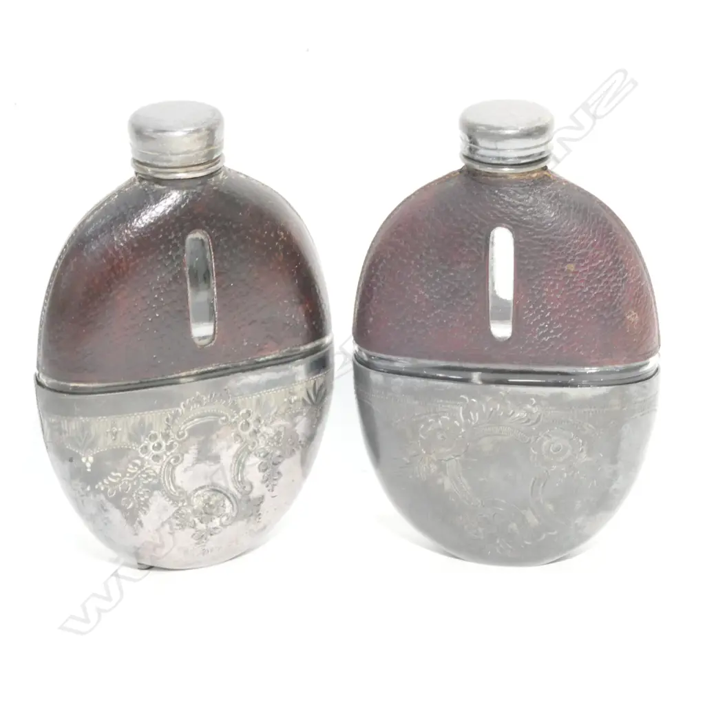 2 HIP FLASKS L 140 MM Image 1++