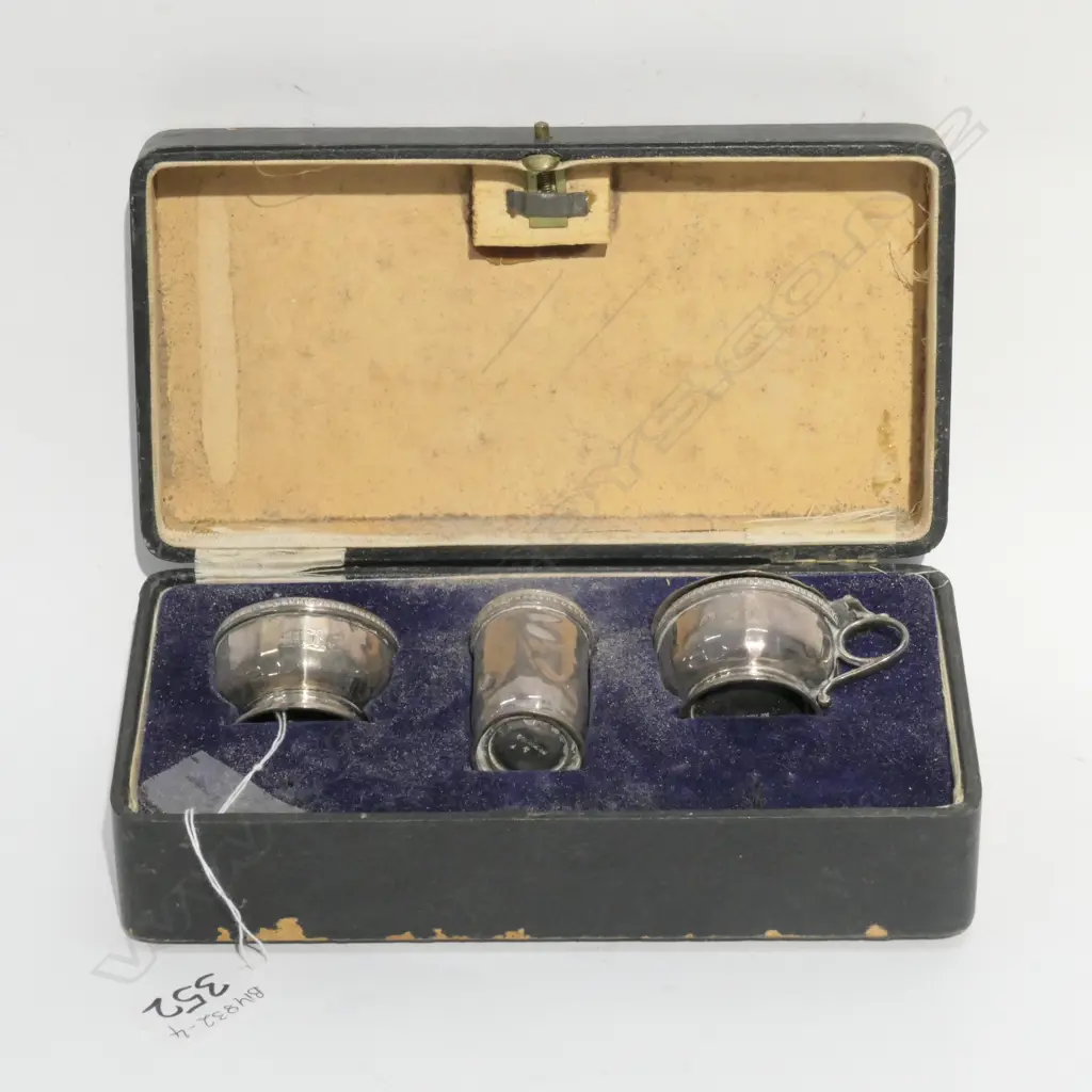 SILVER CONDIMENT SET Image 1++