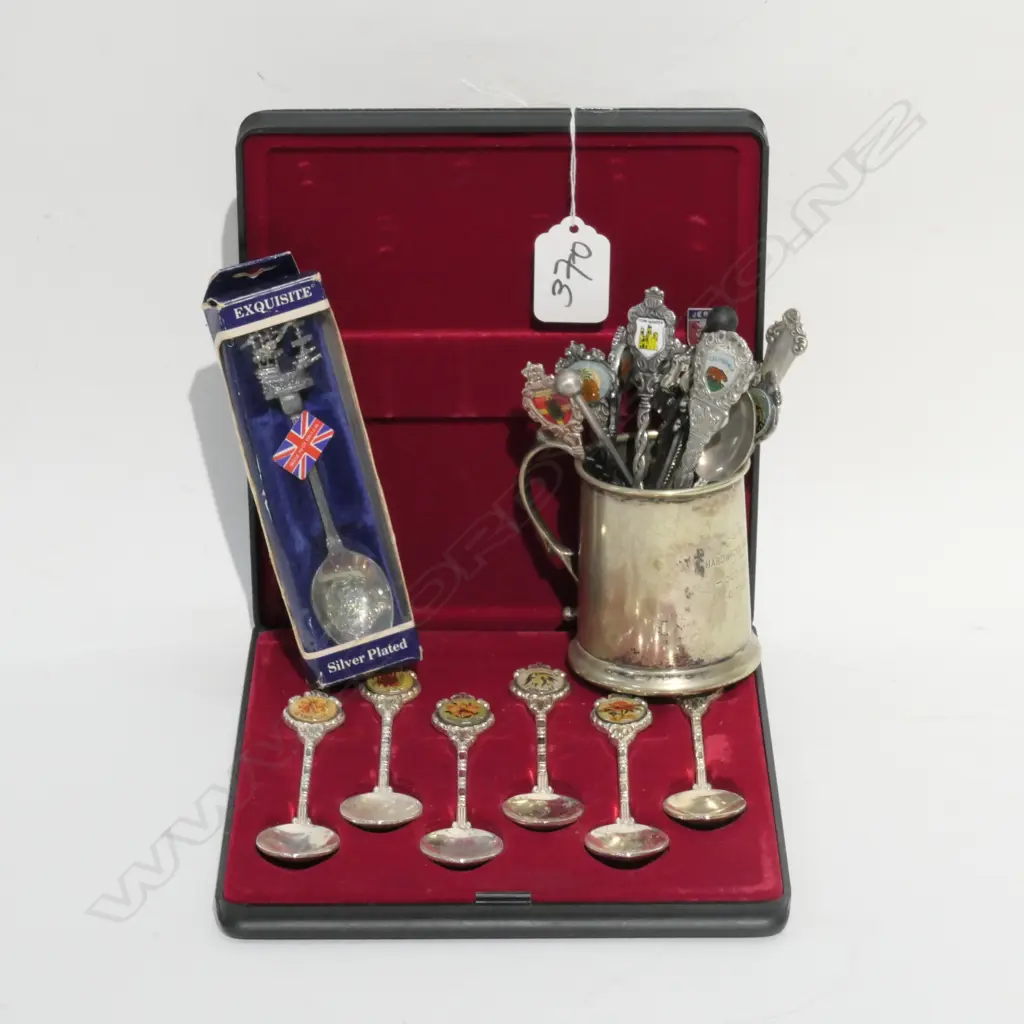 SOUVENIR SPOONS IN BOX & SMALL TANKARD  Image 1++