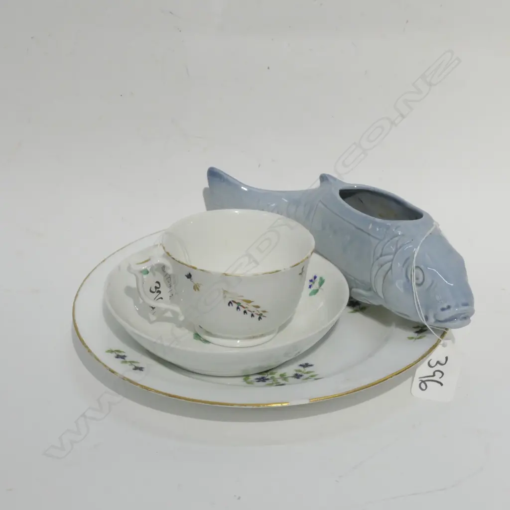 ANTIQUE C/S/P & SOUVENIR FISH - A/F Image 1++