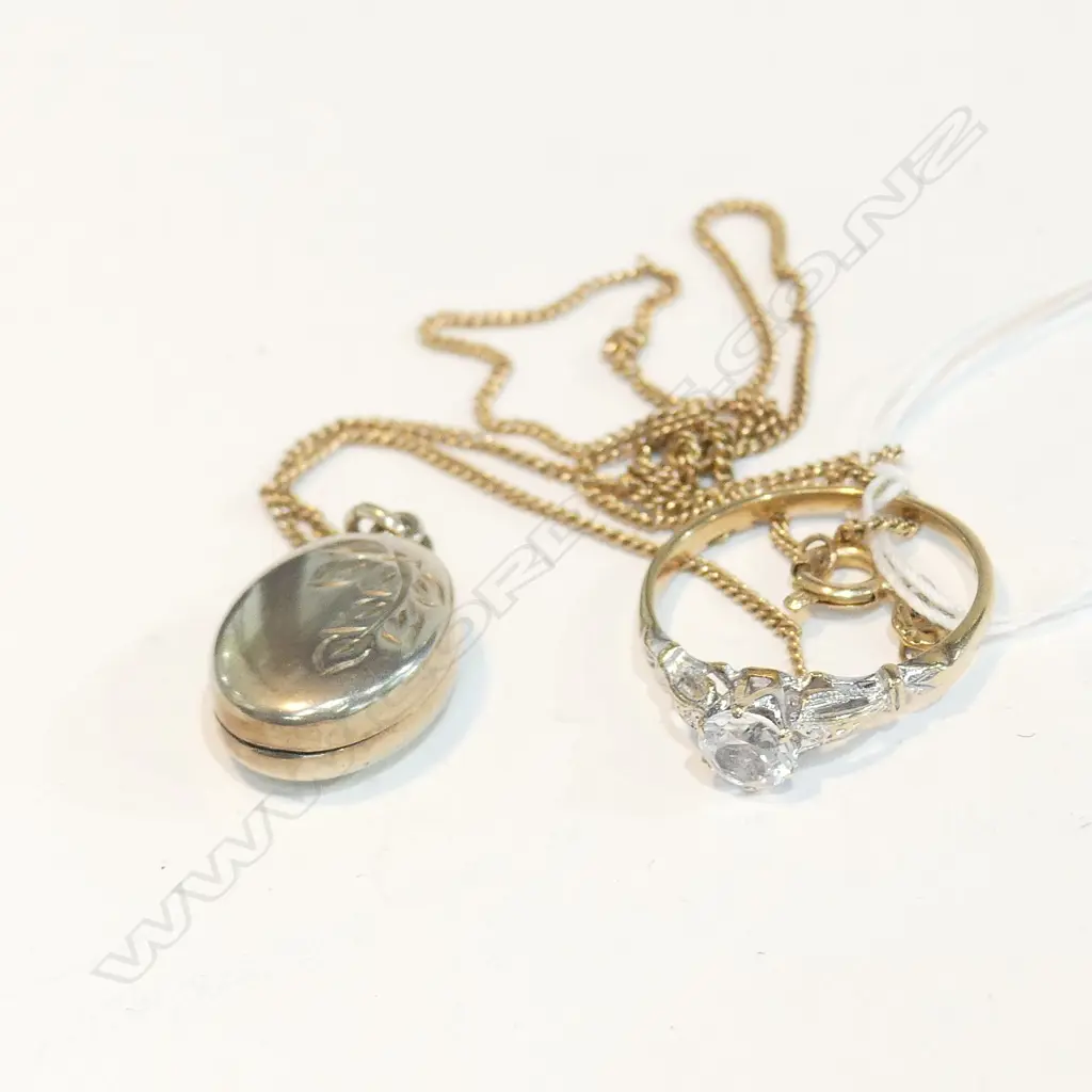 SILVER GILT LOCKET 9CT GOLD CHAIN 9CT GOLD RING 7GMS Image 1++